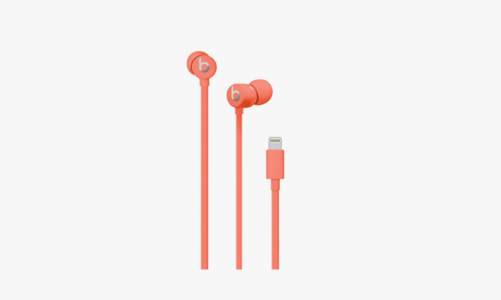 Ре стор наушники. Beats URBEATS 3. URBEATS наушники. Beats URBEATS 3 Earphones Lightning Satin Gold. Наушники Beats для iphone.